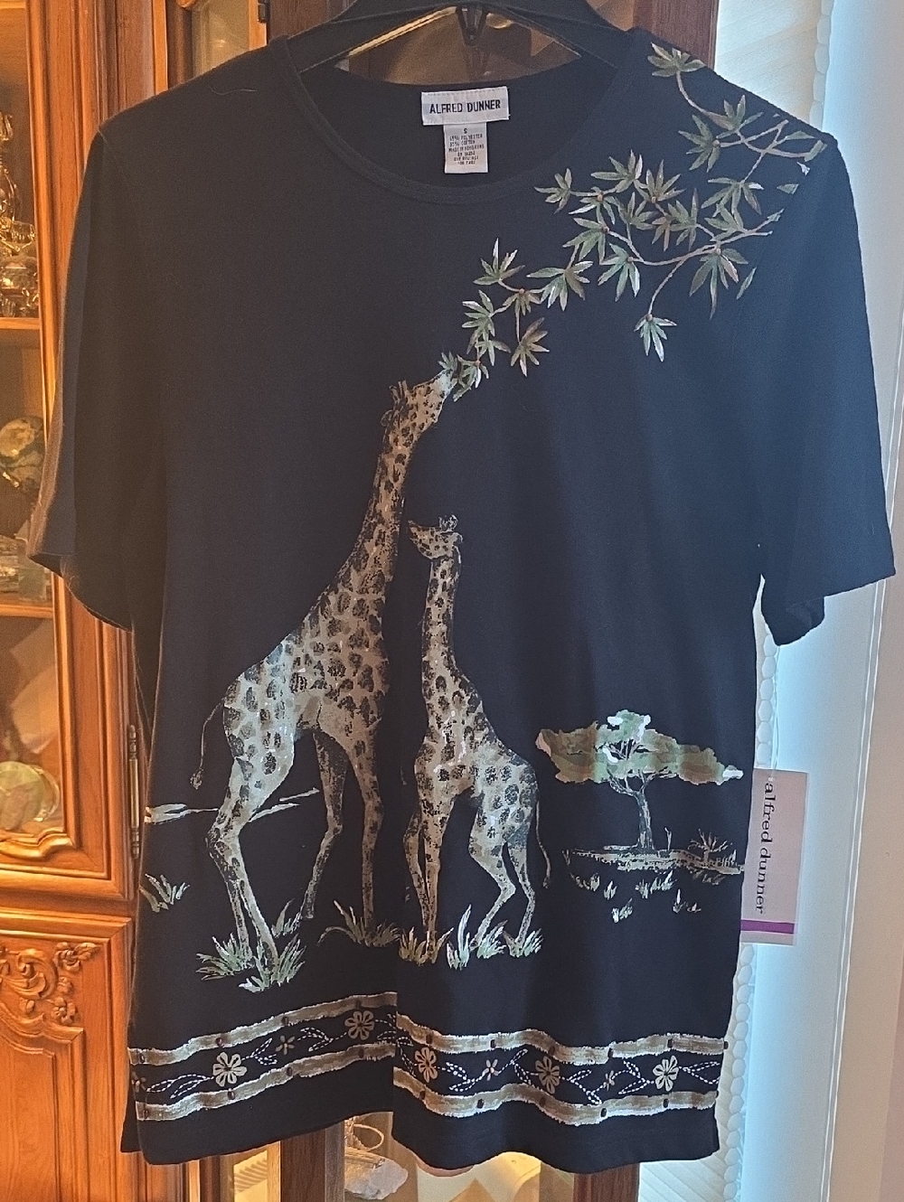 Alfred Dunner Black Short-Sleeve Tee with Giraffe & Leaf Print